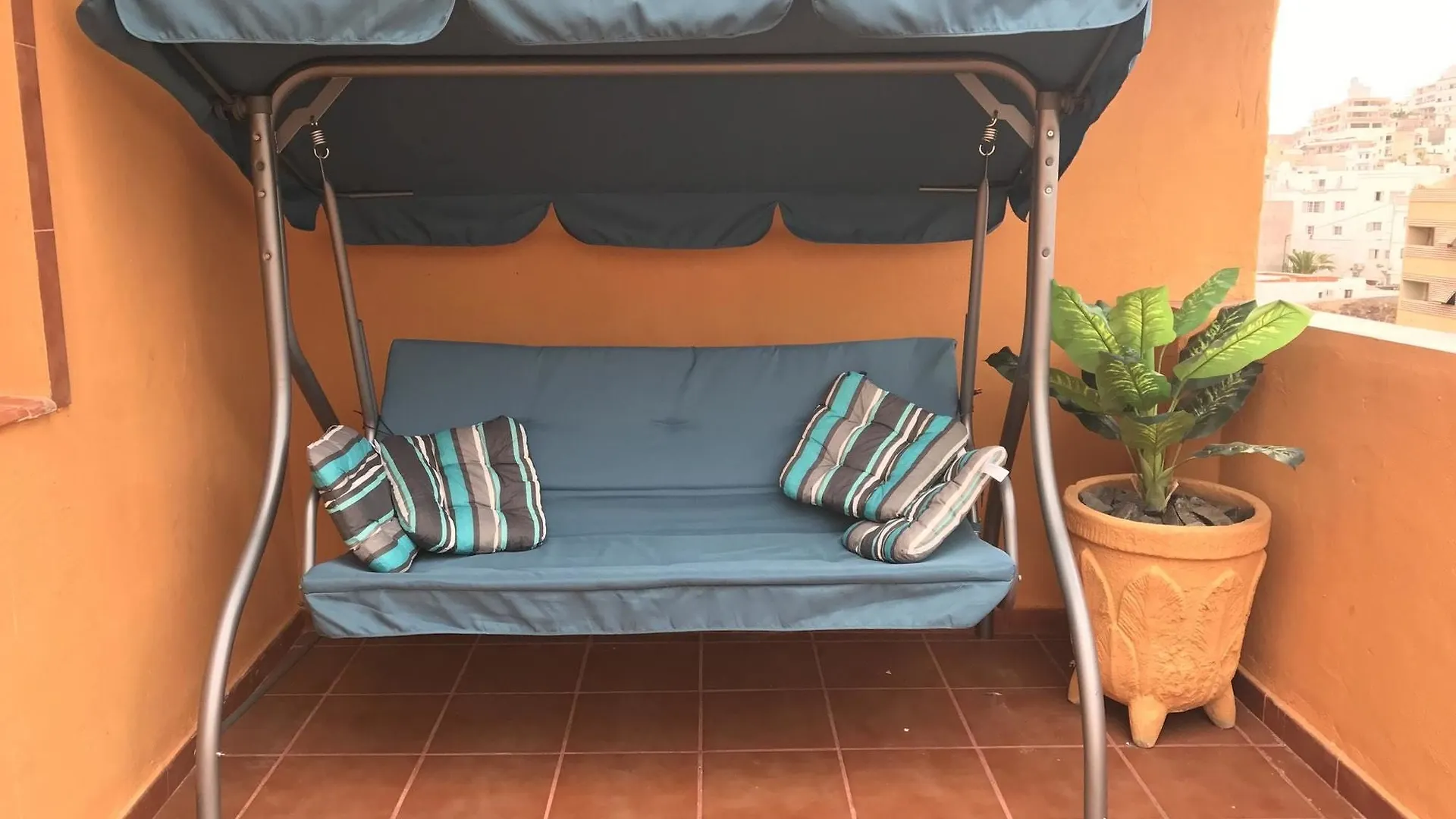 Two-Bedroom Apartment In Los Cristianos, Tenerife, With Panoramic-View أرونا